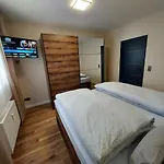Moderne In Nahe Skigebiet Apartman